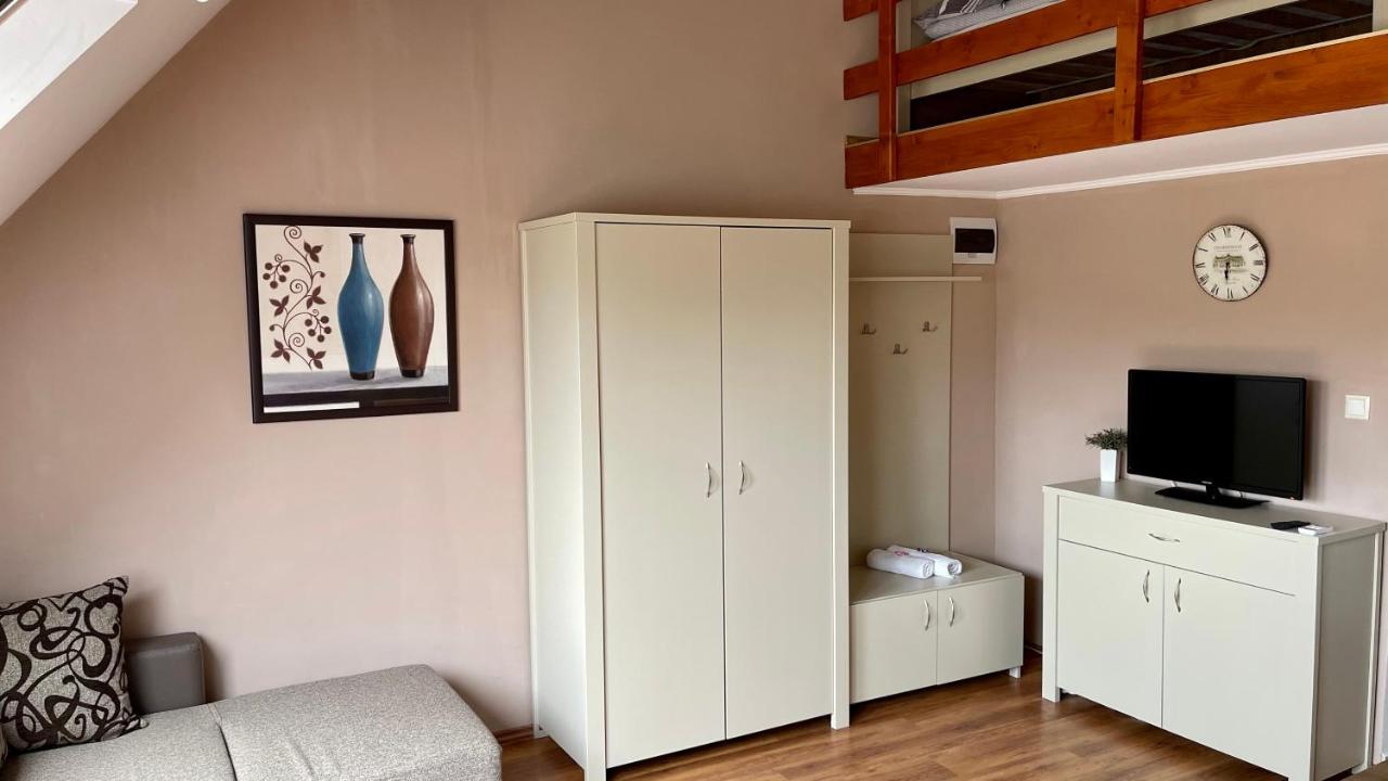 Gyula Vár Prémium Apartman Exterior foto
